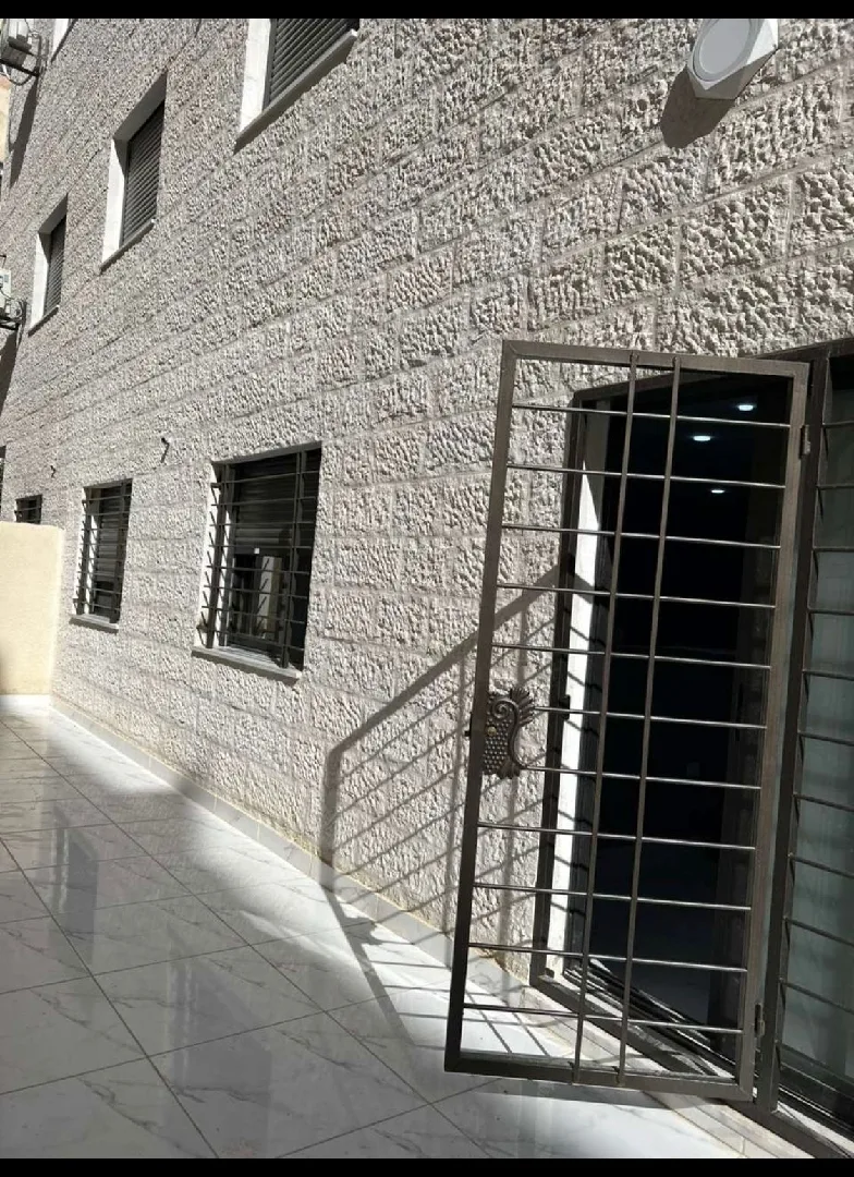 gallery 6