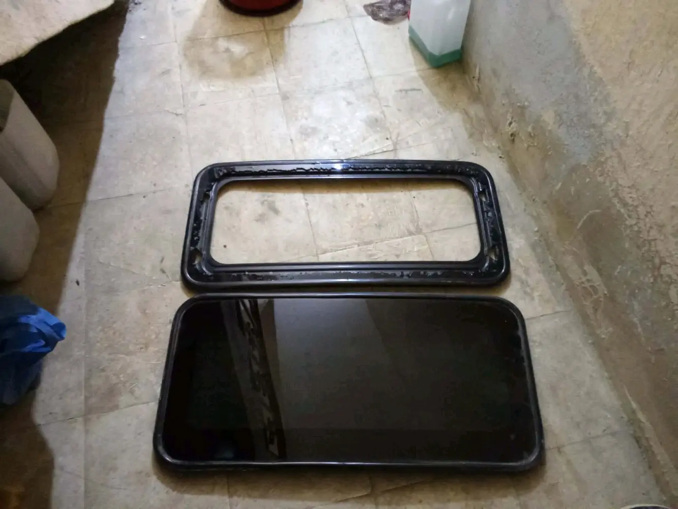 فتحه سقف لانسر