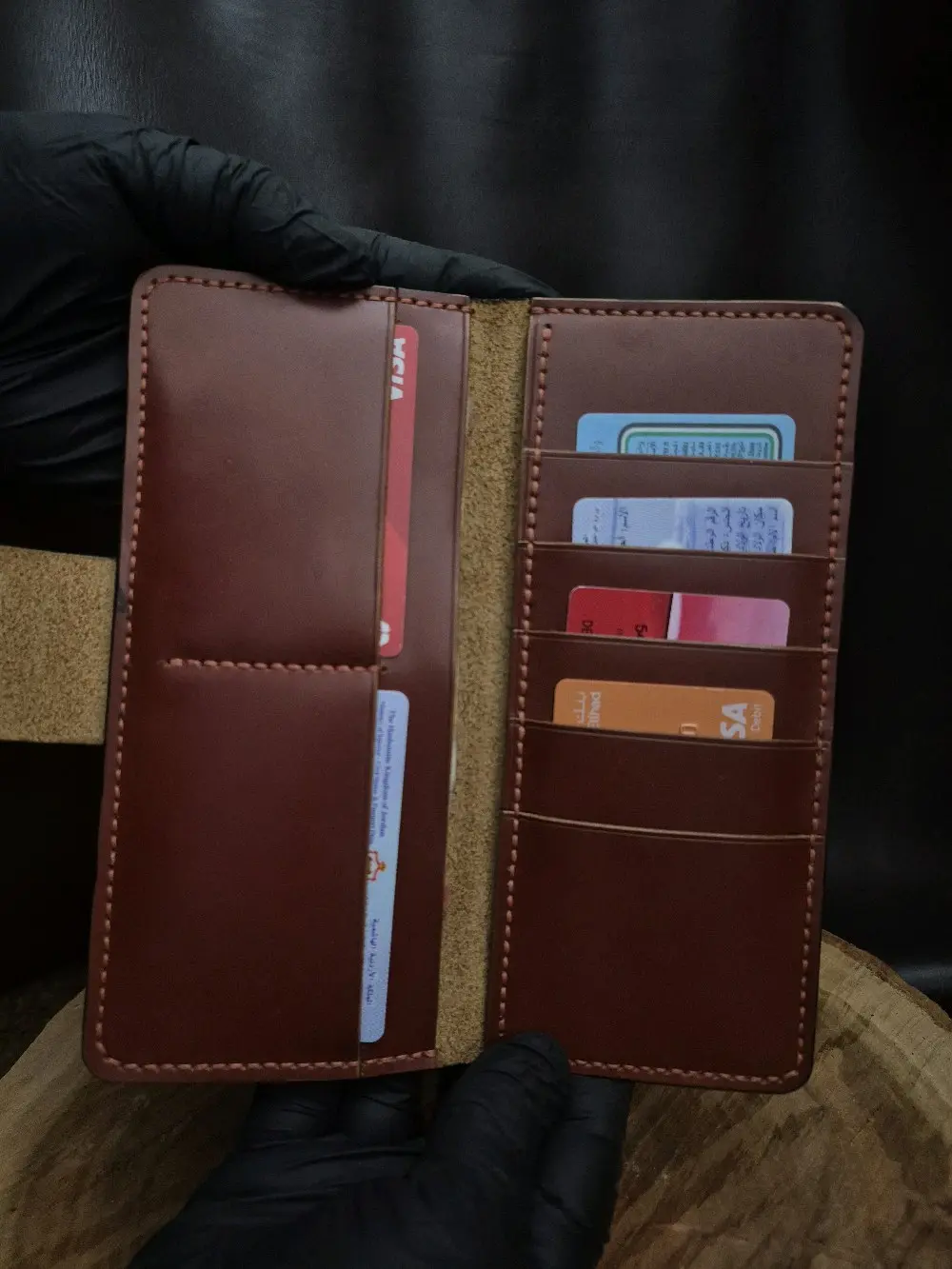 محافظ جلد طبيعي هاندميد