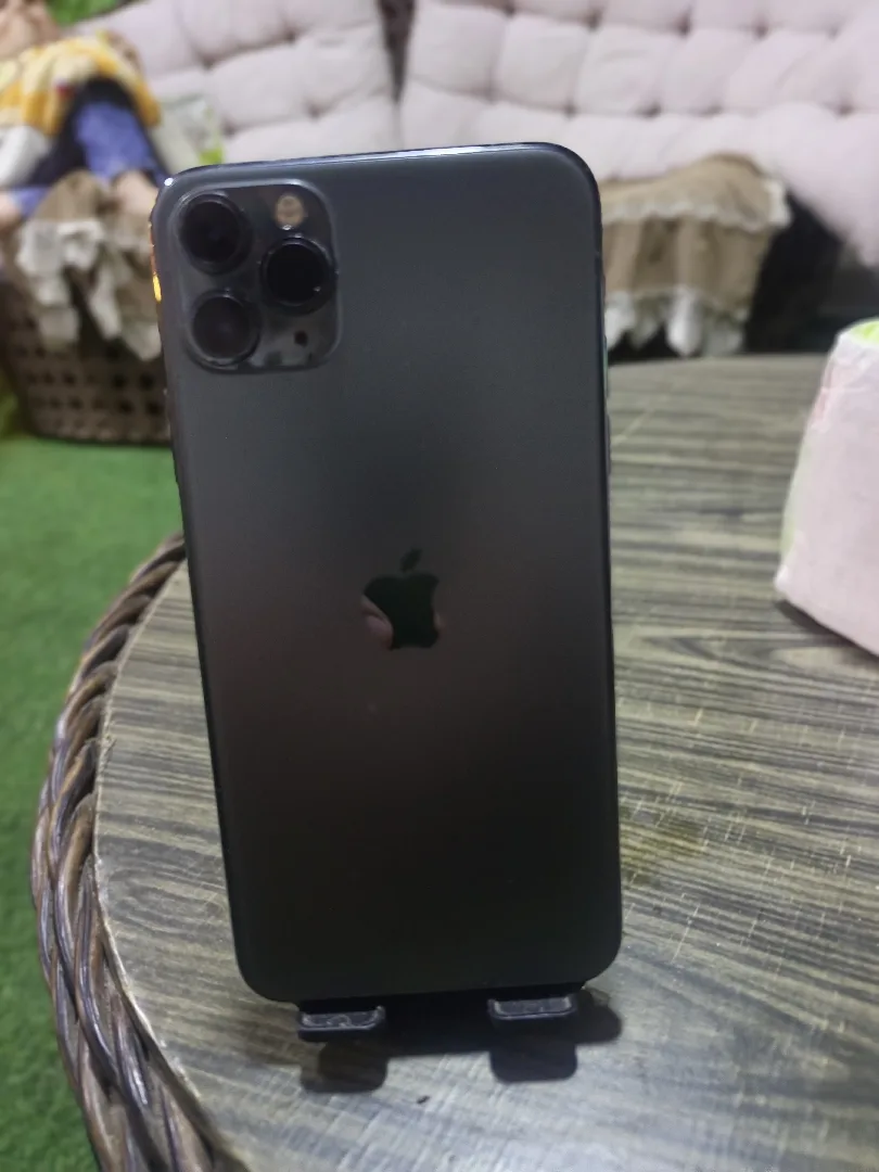 آيفون 11 برو ماكس