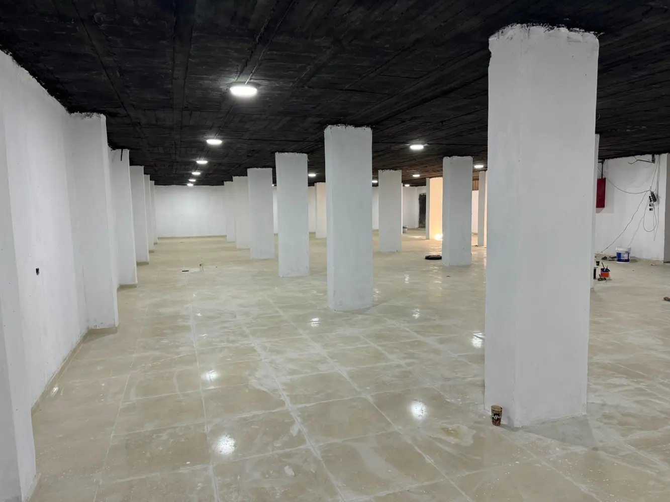 تسوية مساحة 400 متر مفتوحة /  شارع اربد الحصن الرئيسي