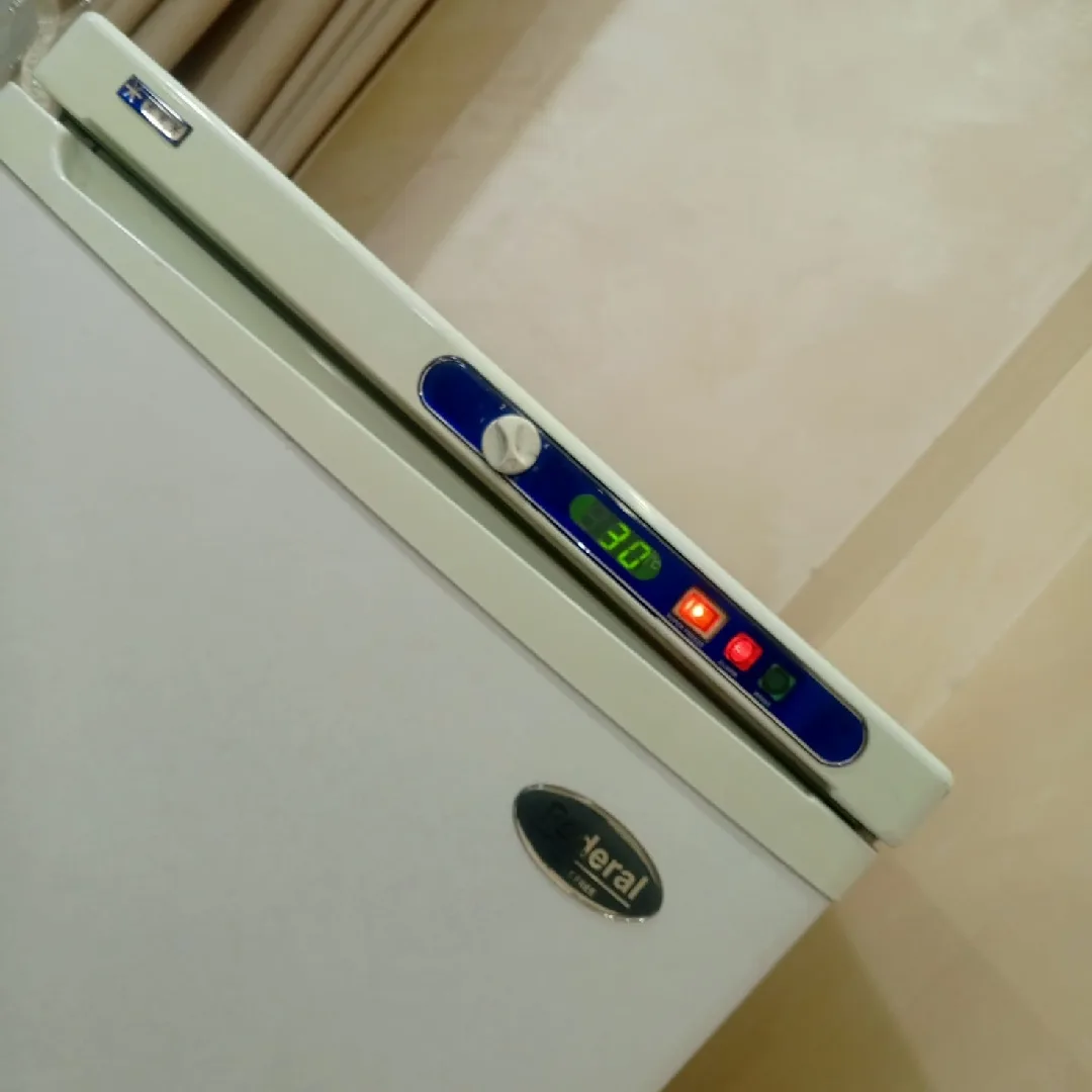 فريزر فيدرال 6 جوارير طول 150 وعرض 60 بسعر من الاخر 75 دينار يوجد خدمه توصيل موق