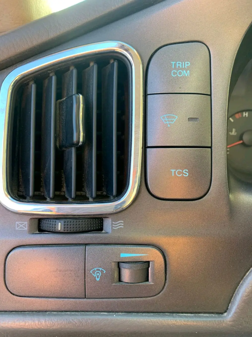 هيونداي افانتي xd موديل 2005 فئة gold