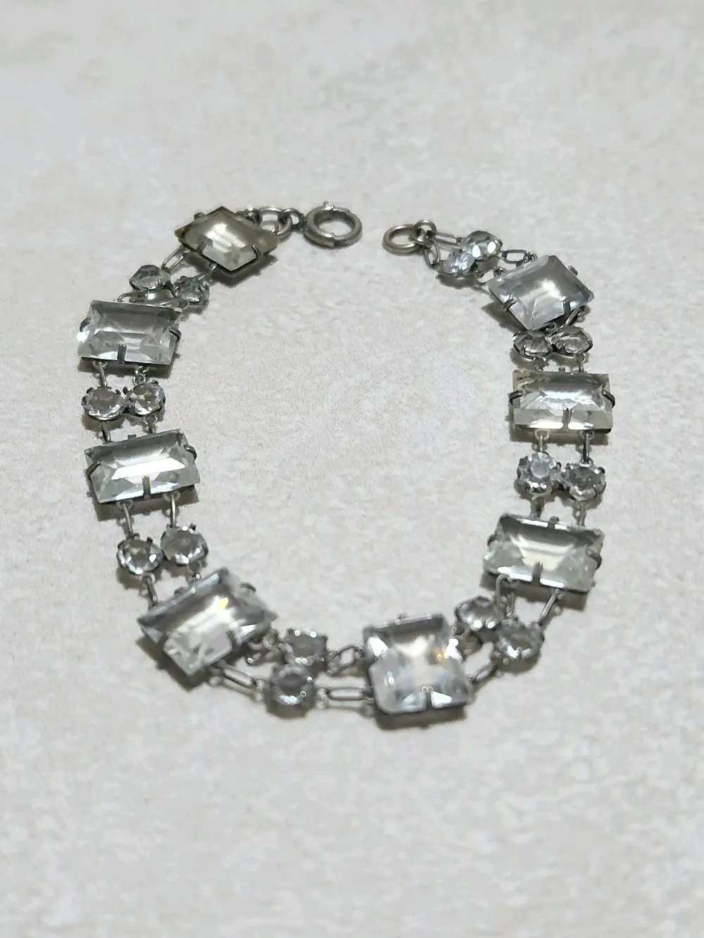 سوار  من الكوارتز والكريستال الصخري