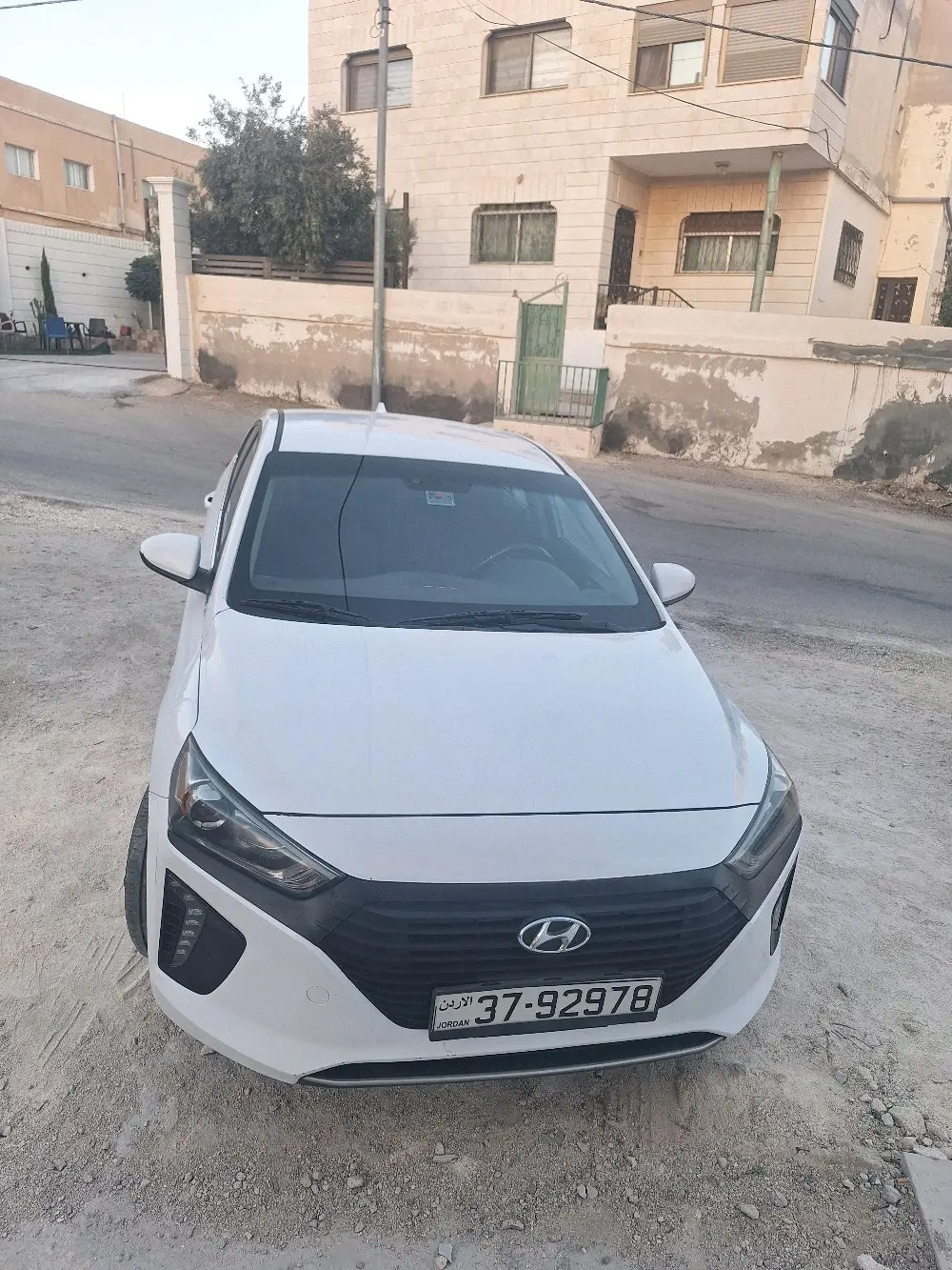 أيونيك للبيع