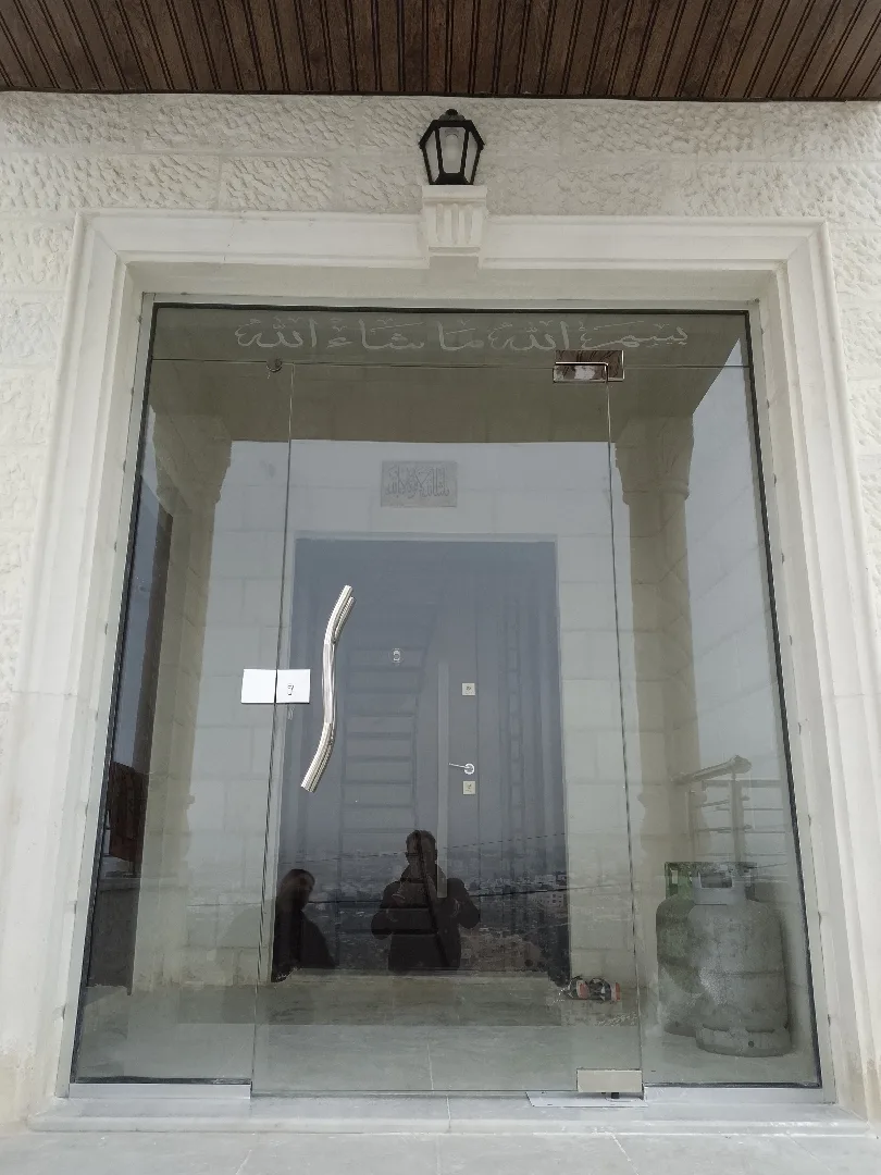 gallery 8