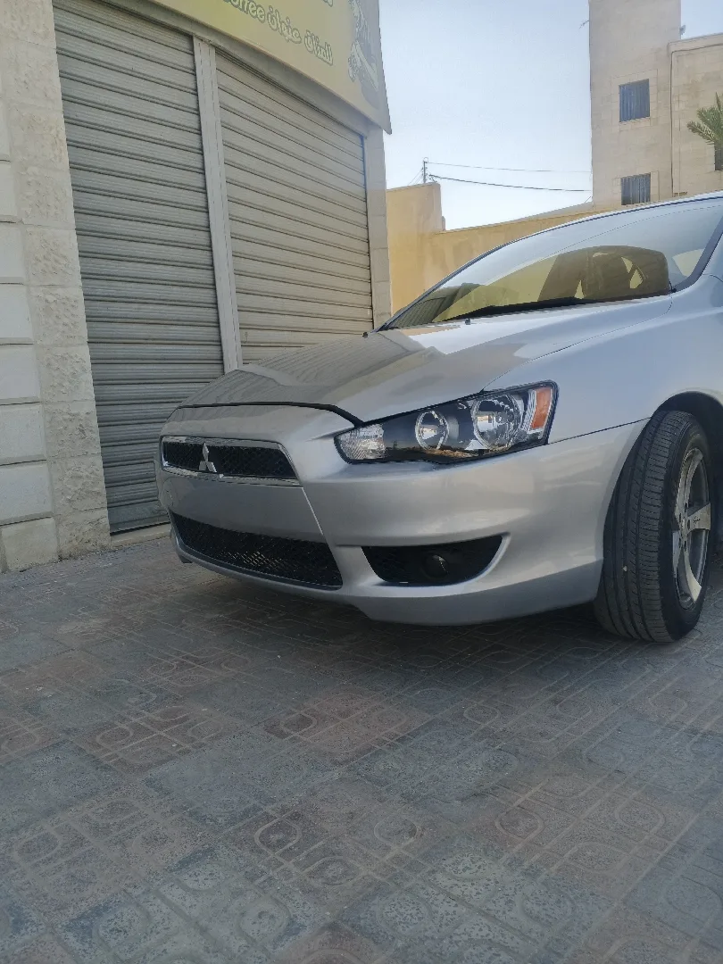 ميتسوبيشي فراشة 2008