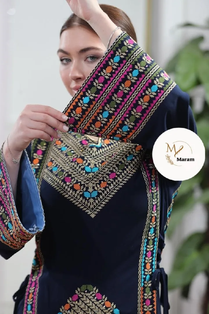 ✔️موسم جدييييييد✔️ثوب بأجمل الألوان تطريز فخم✔️متوفر لجميع الأحجام لغاية وزن 110✔️قم