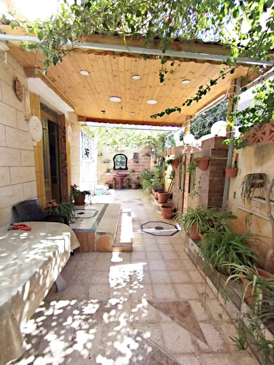 بيت للبيع الزرقاء