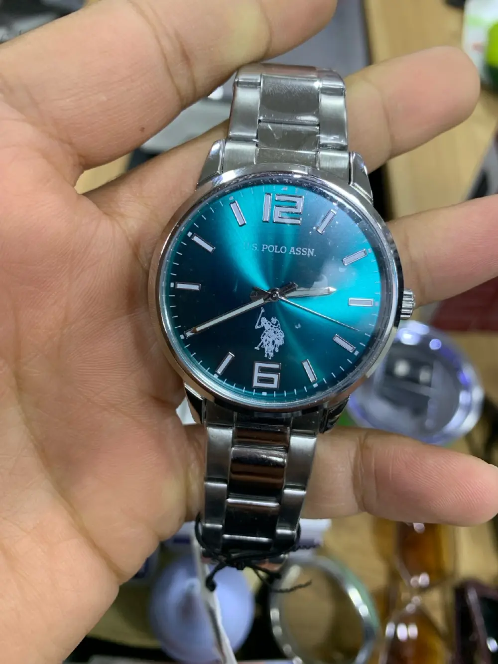 مجموعة ساعات جديده مجلتن اصلي مكفول