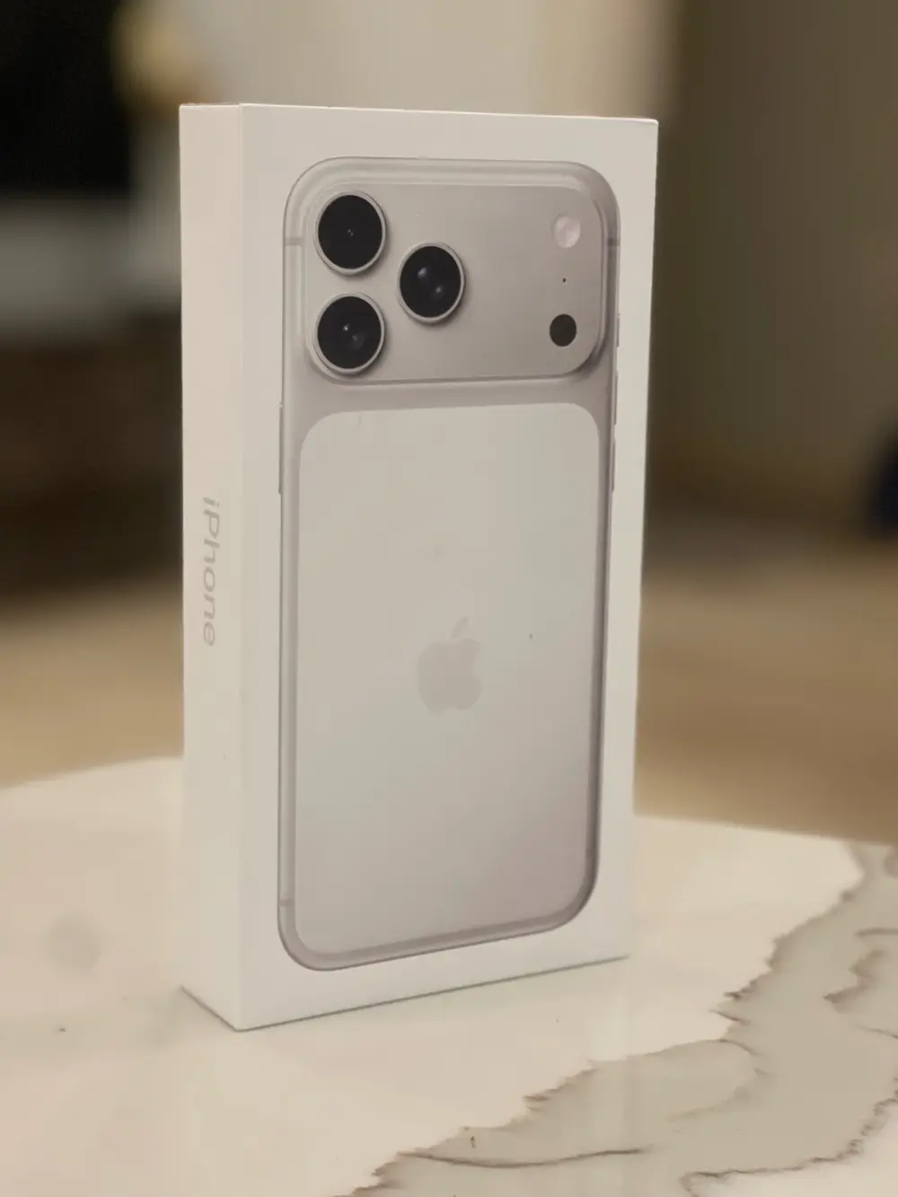 ايفون (  17 ) pro max __ جديد للبيع __ 1 تيرا