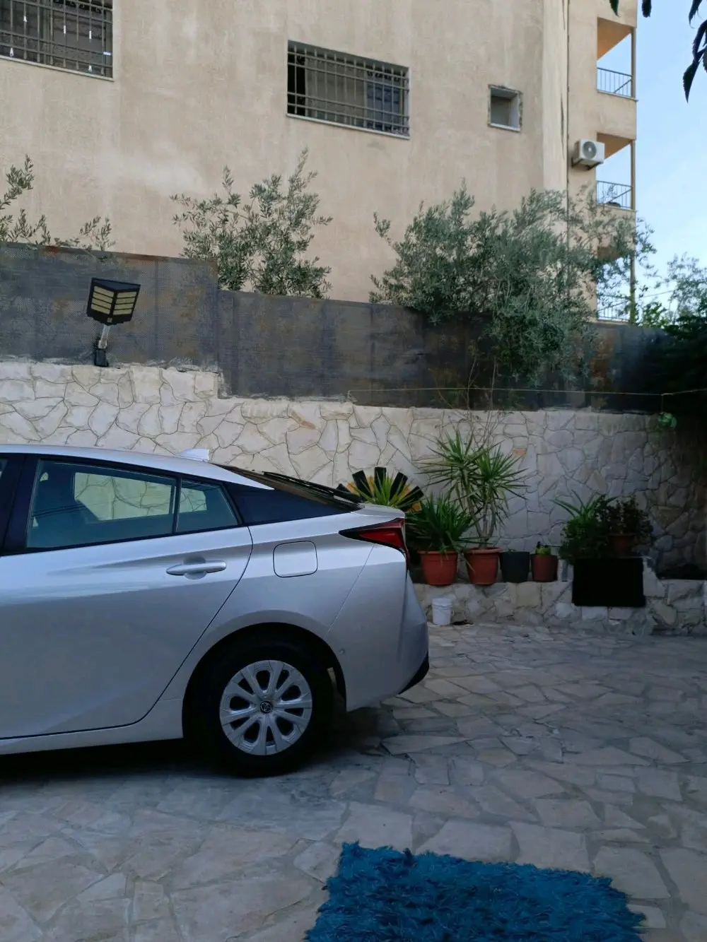 تويوتا بريوس  للبيع او البدل٢٠٢١