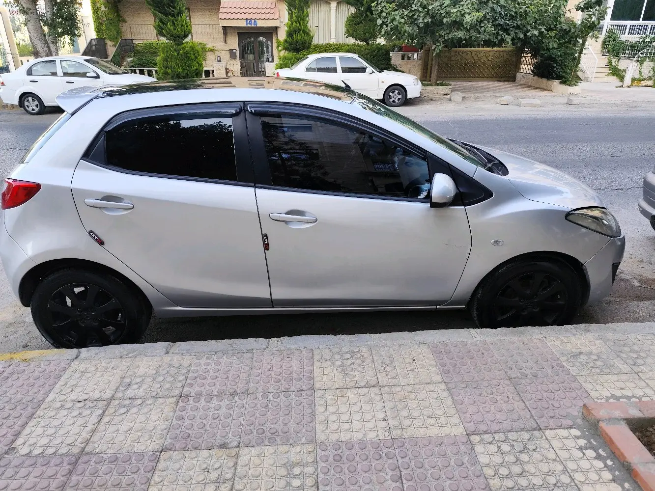 مازدا زووم 2 هاتشباك موديل 2012