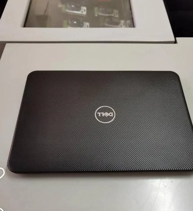 لاب توب نوع DELL