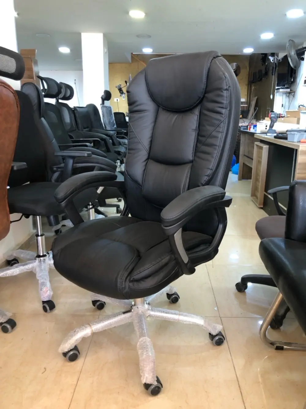 القباني للاثاث المكتبي