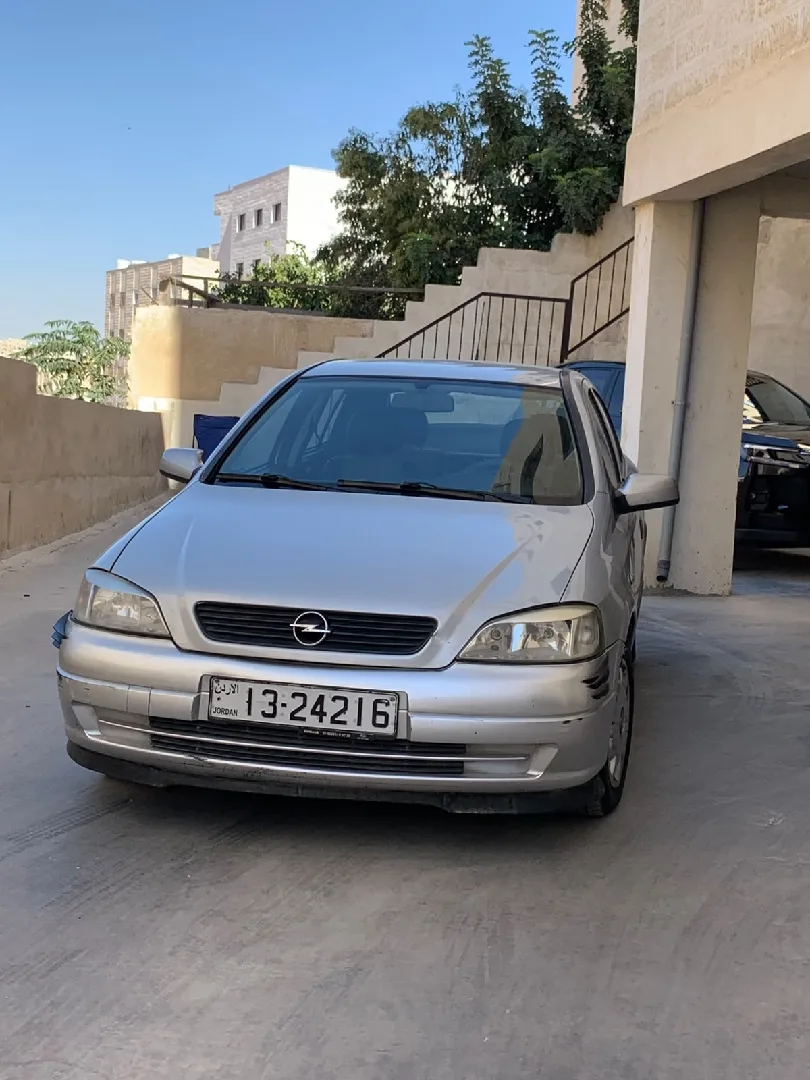 سيارة اوبل استرا موديل ٢٠٠٢