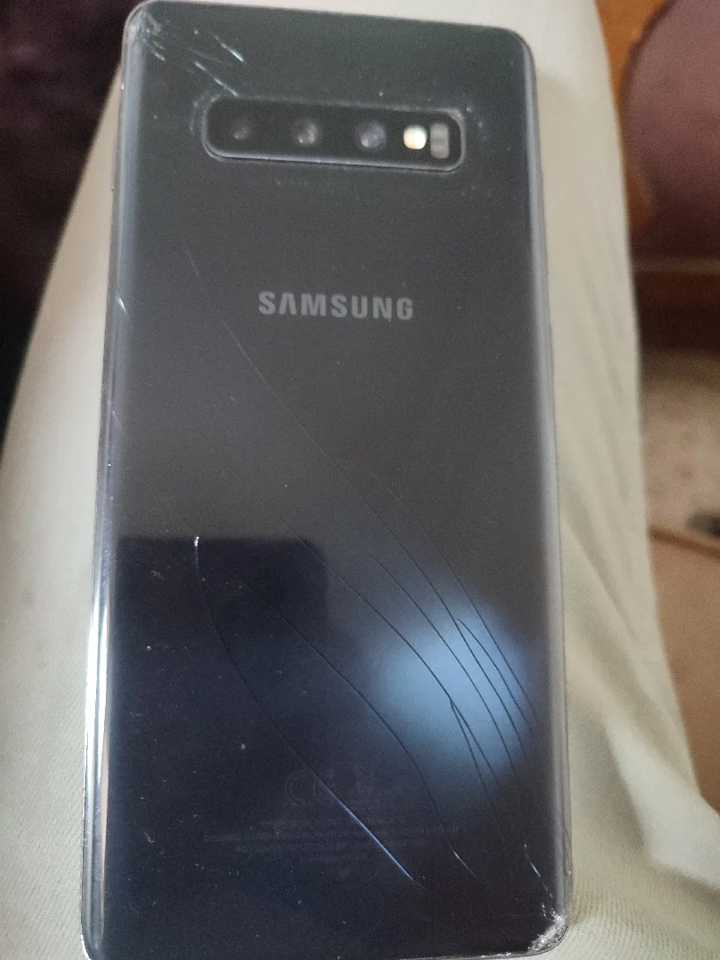 هاتف سامسونج s10+