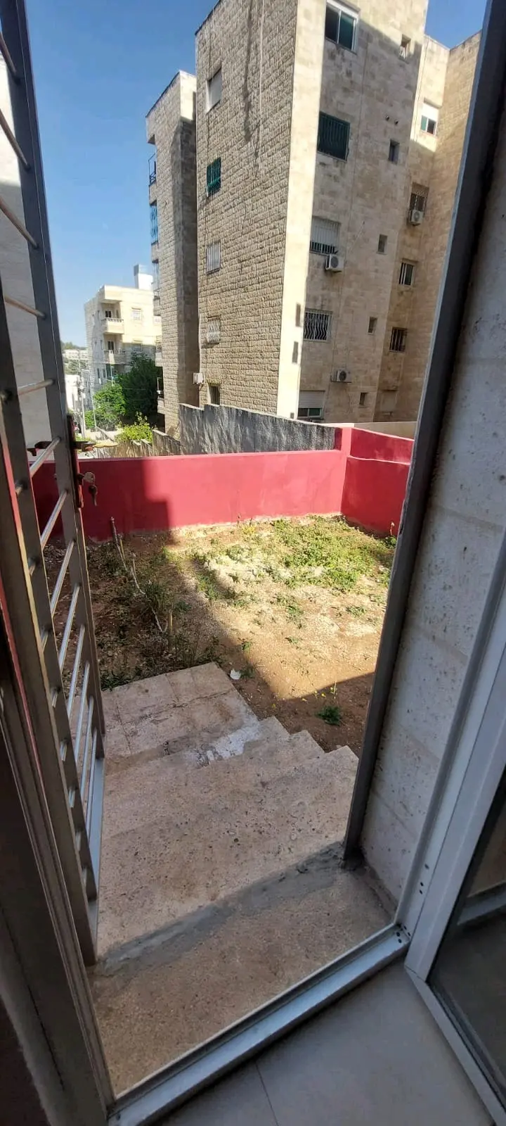 استوديو غرفتين نوم للايجار الجبيهة