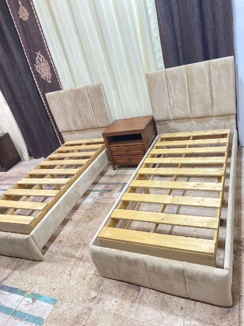 غرفه نوم شباب  تفصيل خشب 🪵 لاتيه محرف زان قشره بلوط بالكامل بحاله ممتازه دهان جو
