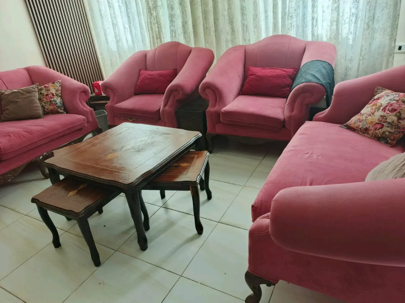 طقم كنب 7 مقاعد