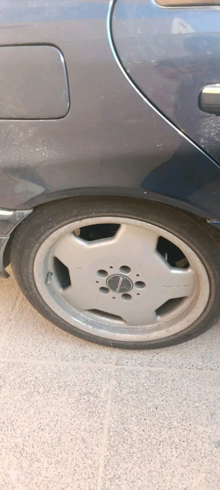 مرسيدس C200 موديل 1996