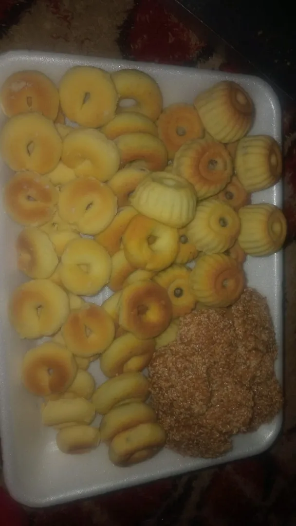 بعمل تشكلة حلويات على طلب