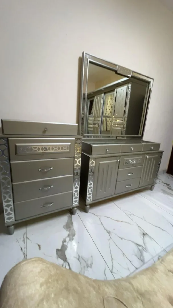 gallery 12
