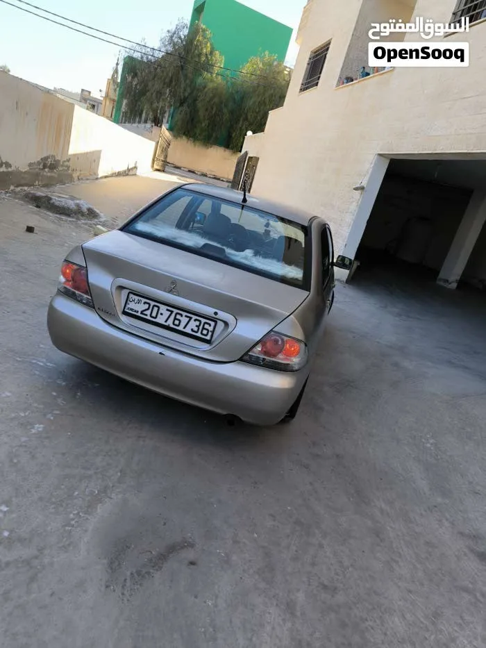 لانسر 2009 للبيع