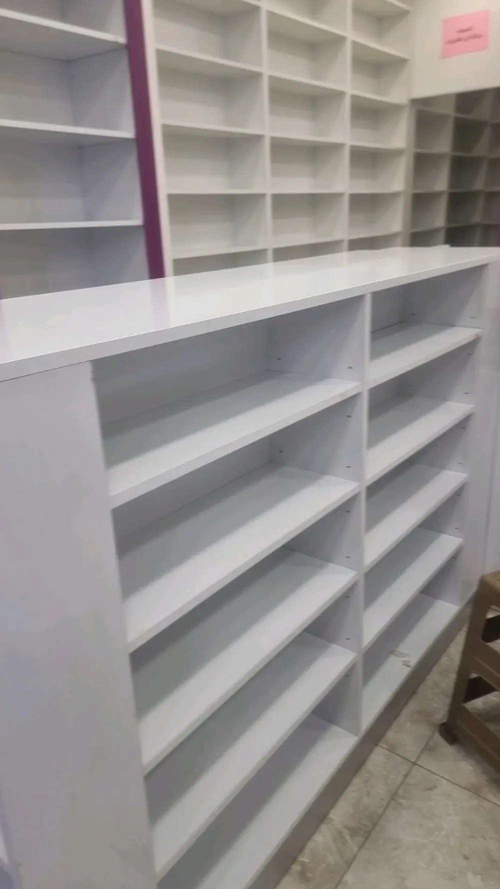 صيدلية للبيع