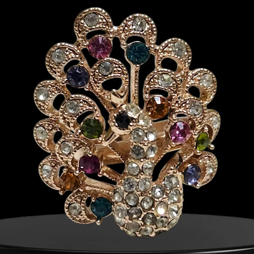 قلادة وخاتم