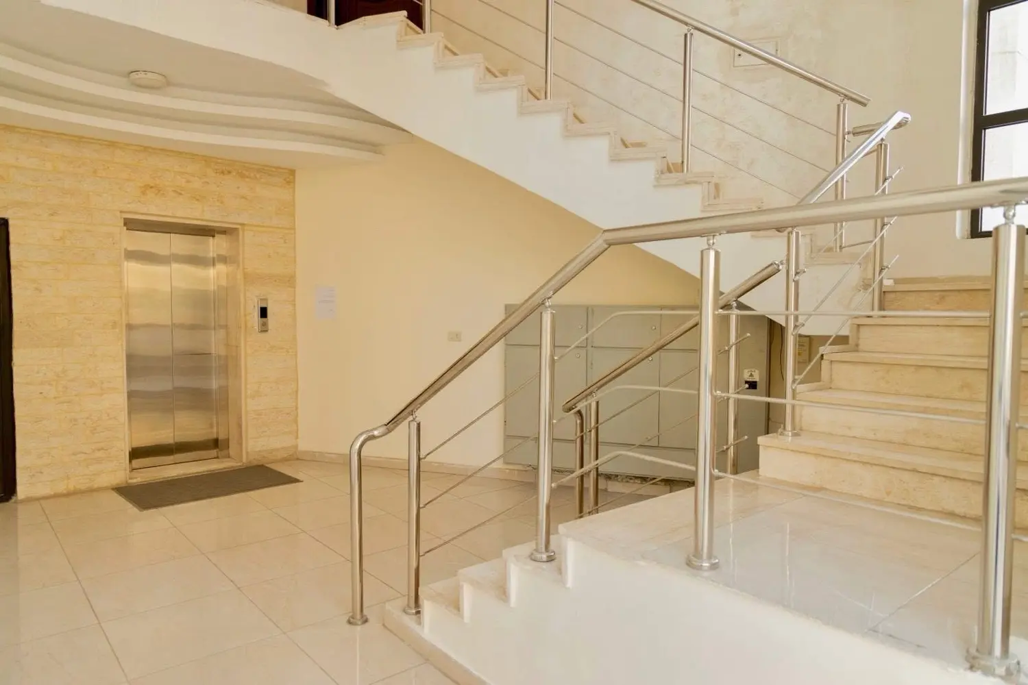 شقة فاخرة للاجار اليومي فقط