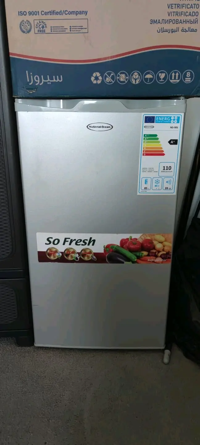 ثلاجة عرض للبيع