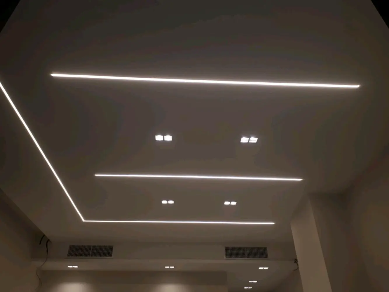 فني كهربائي