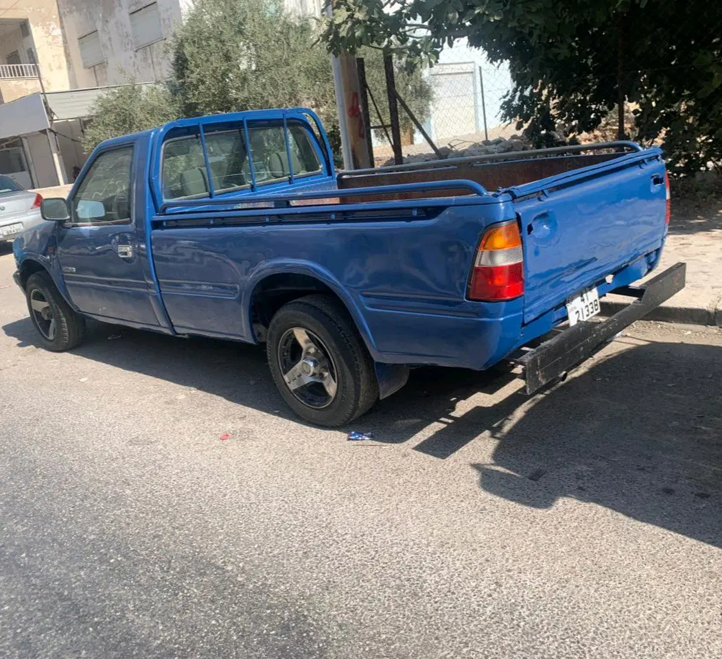 ايسوزو للبيع موديل ٢٠٠٠