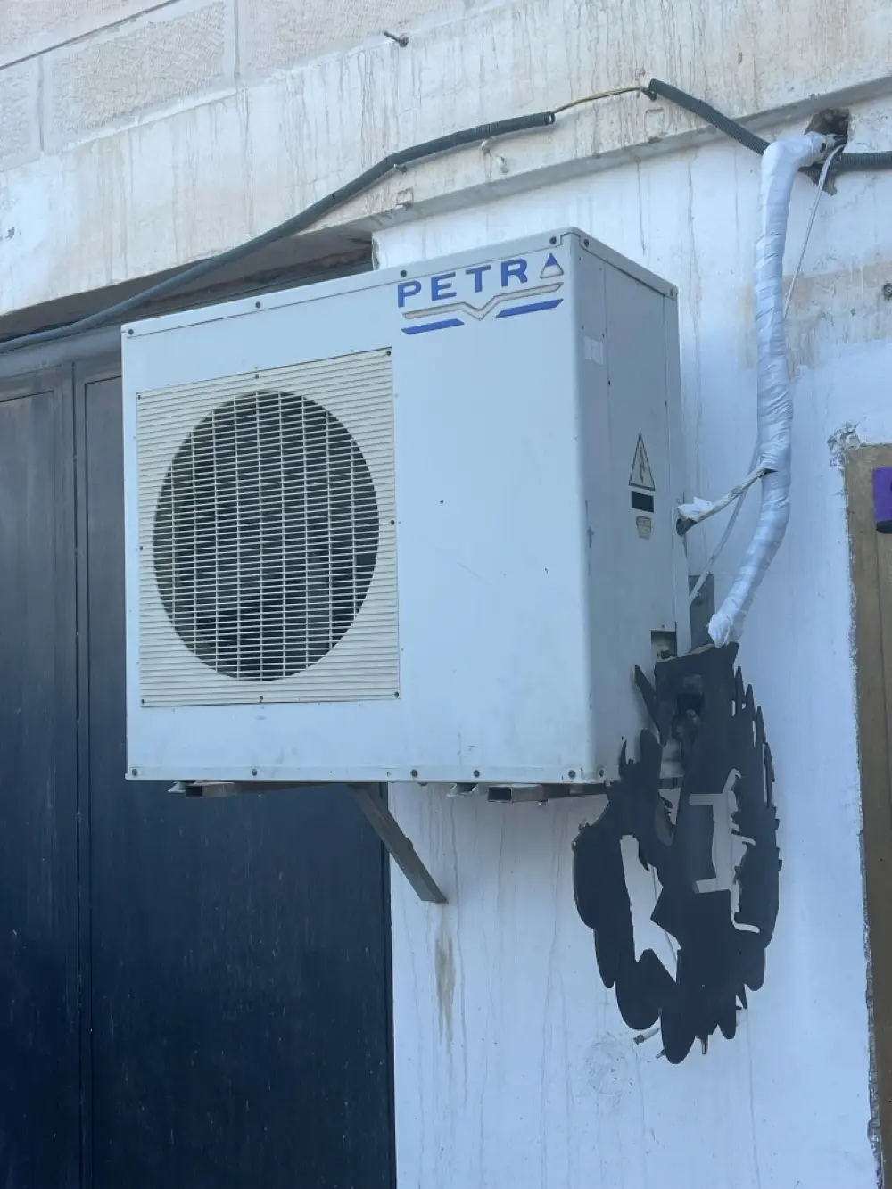 مصنع تجميد غذائي متكامل  للبيع بكامل معداته  مرخص جاهز للتشغيل