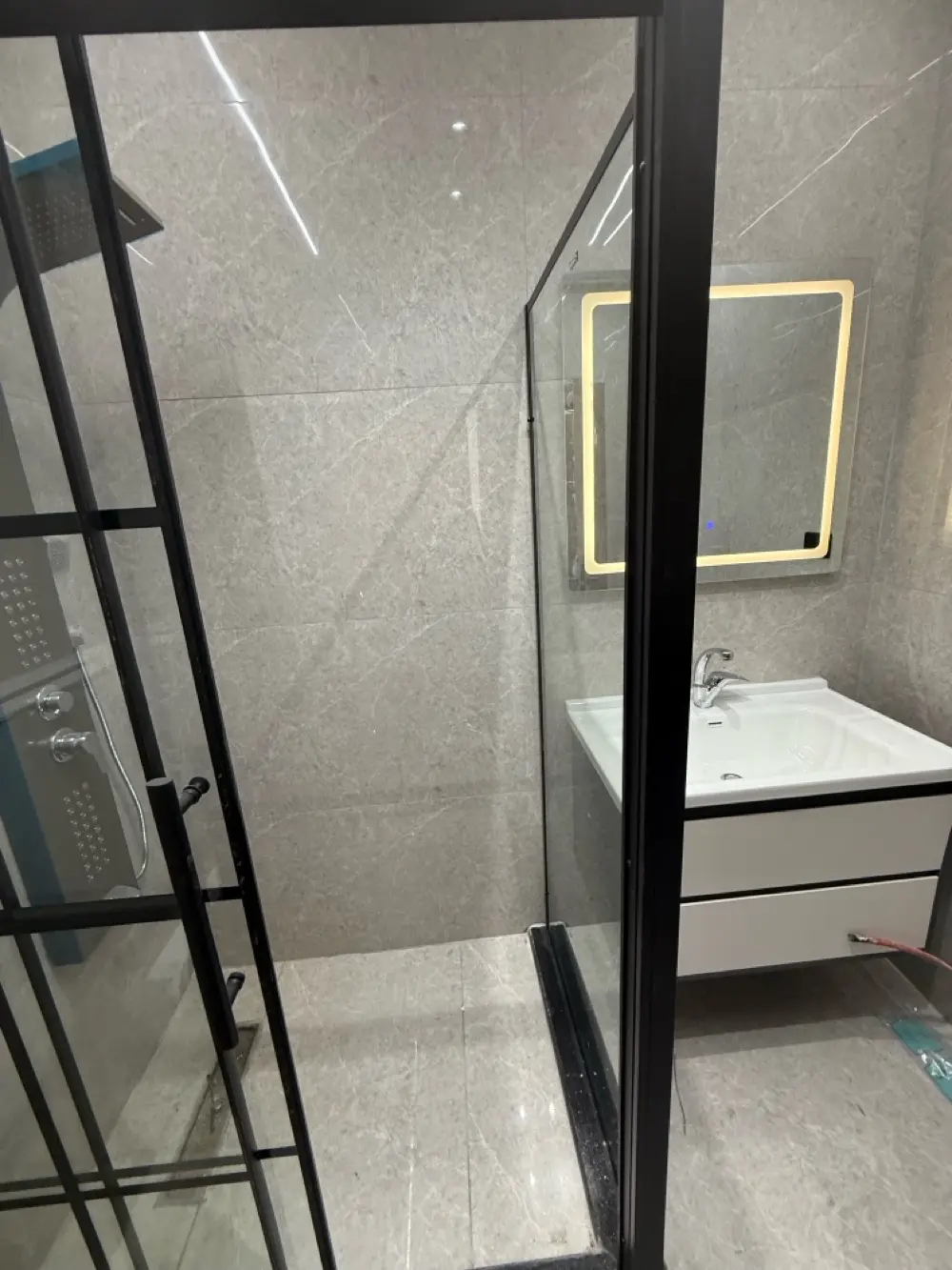 شقة فاخرة للبيع ضمن فيلا الفؤاد – موقع راقٍ، تشطيبات مميزة