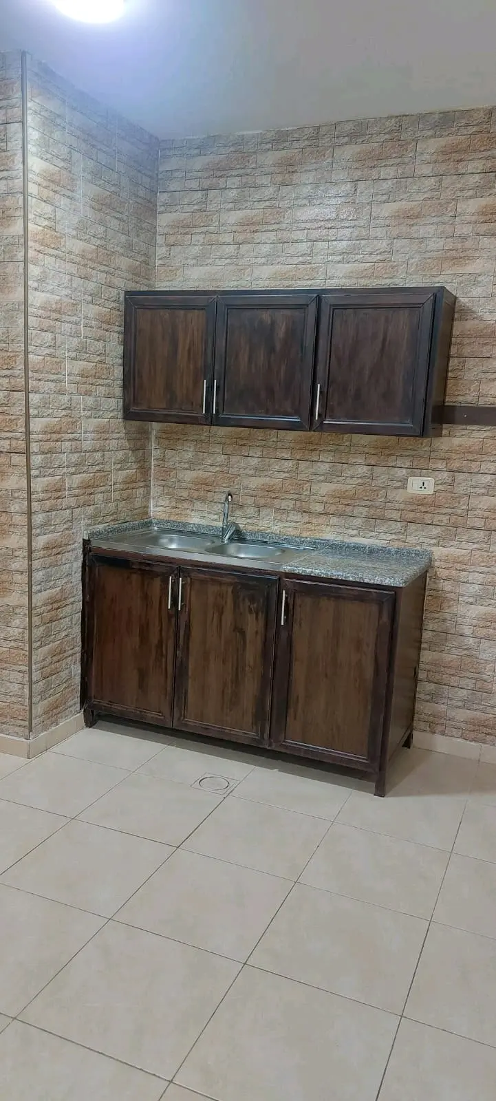 استوديو غرفتين نوم للايجار الجبيهة