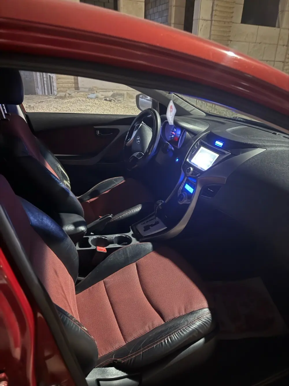 افانتي md للبيع موديل ٢٠١١ فل كامل بدون الفتحة اربعة جيد