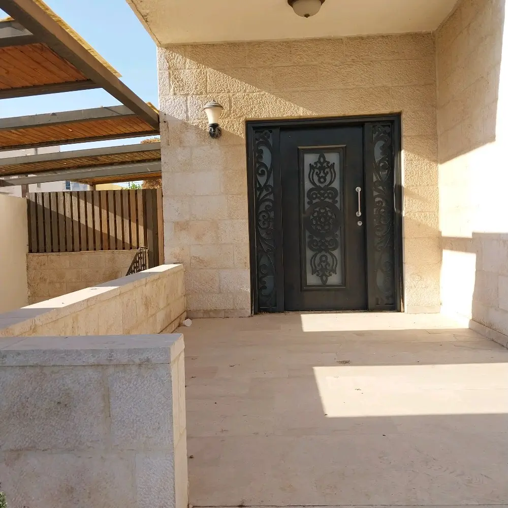gallery 12