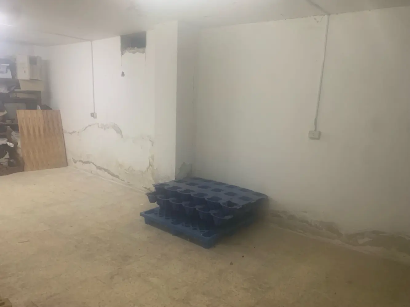 مخزن للايجار