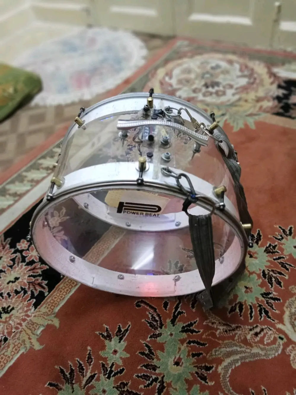 ألات موسيقيه للعازفين و المبتدئين بأسعار مناسبة جدا جدا