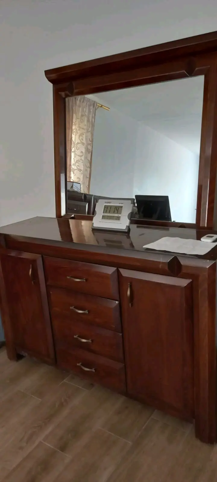 gallery 6