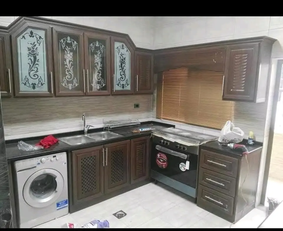 تفصيل مطابخ المنيوم وشبابيك واباجورات وصيانه اباجورات ومناخل