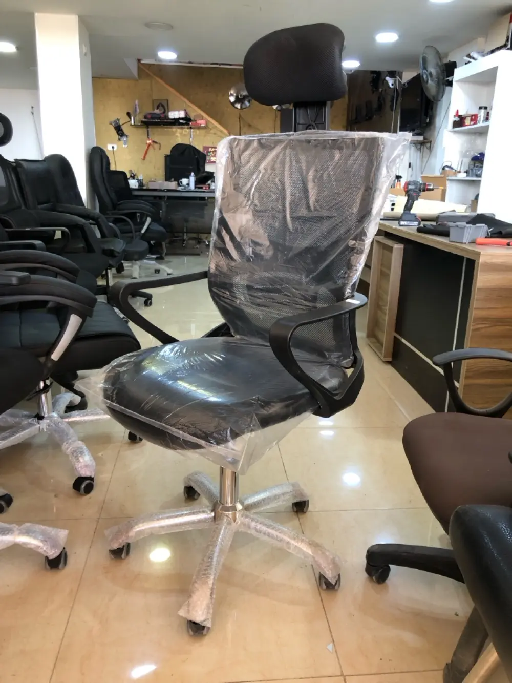 القباني للاثاث المكتبي