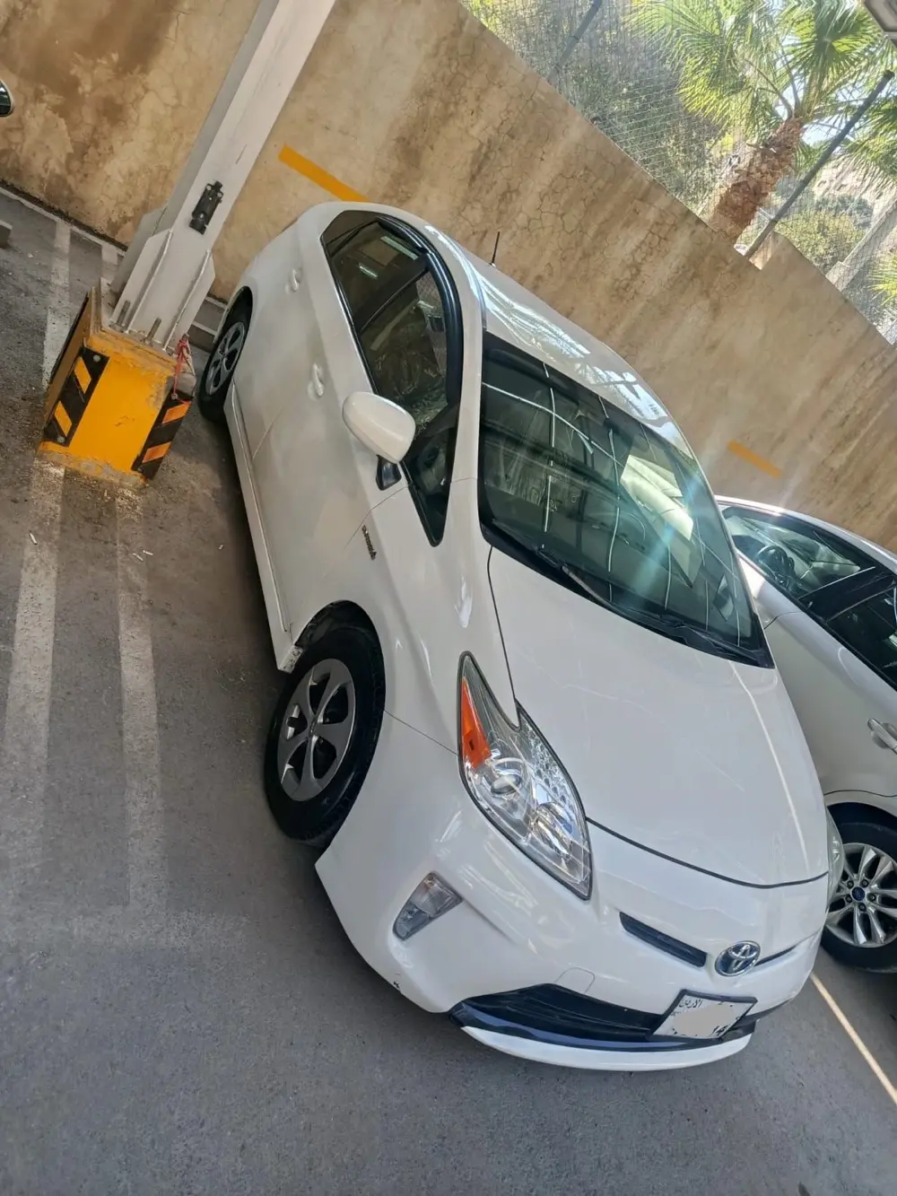 تويوتا بريوس 2015