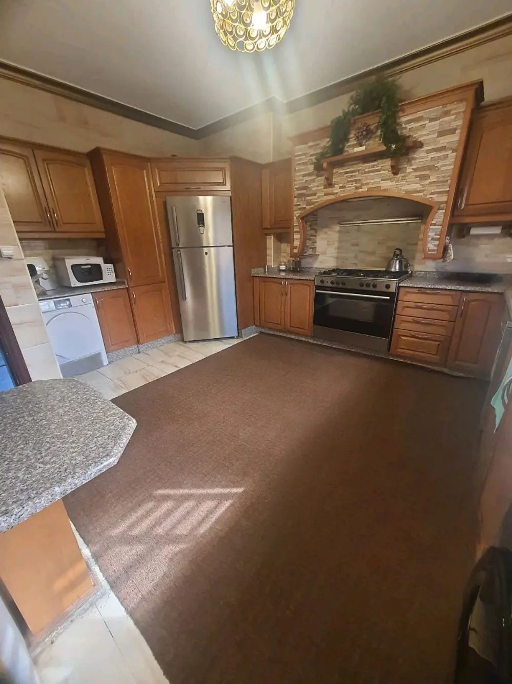 شقة ارضية للبيع في المقابلين