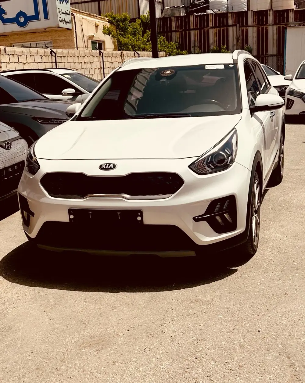 كيا نيرو للبيع