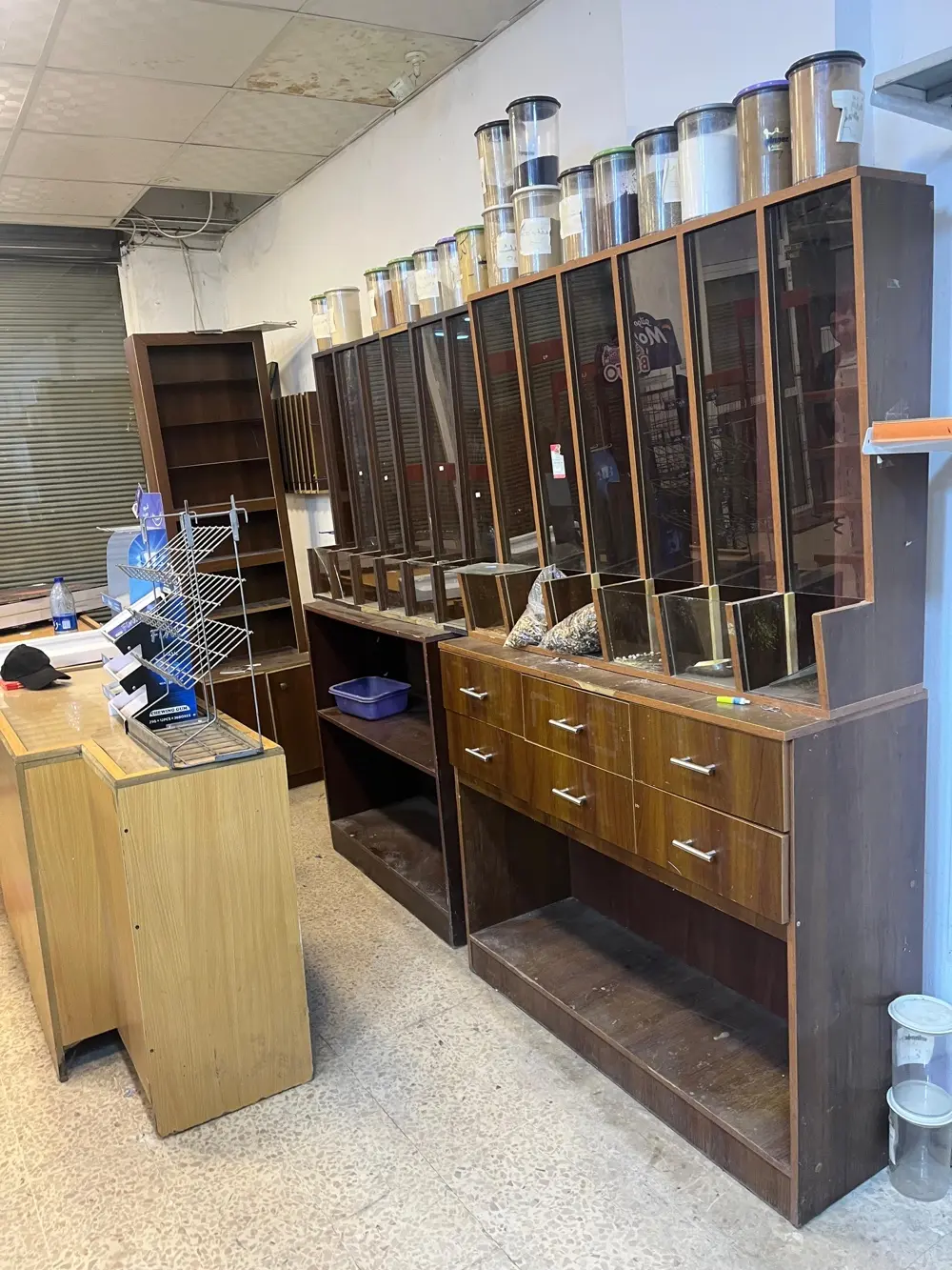 ديكور سوبرماركت للبيع