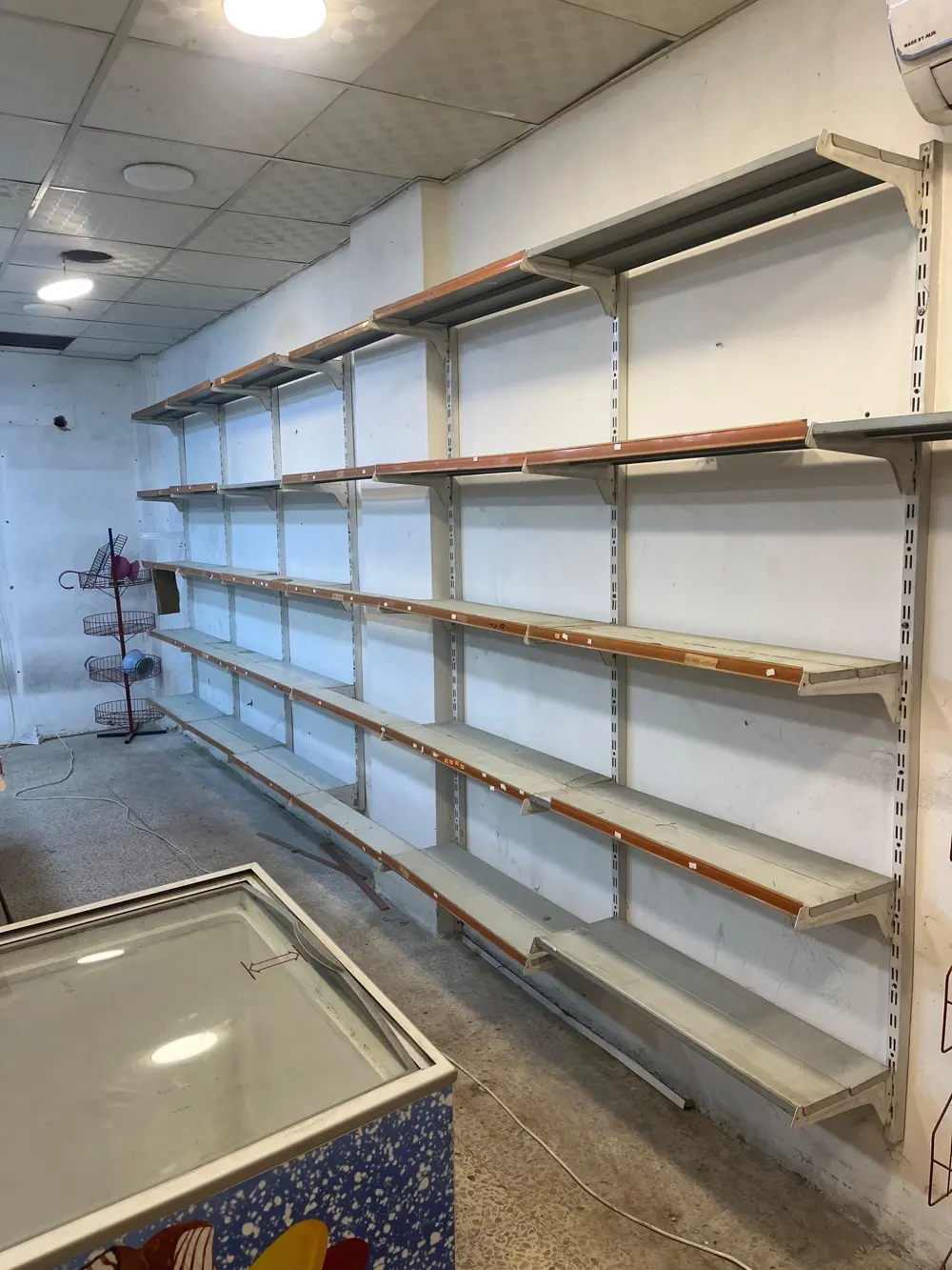 ديكور سوبرماركت للبيع