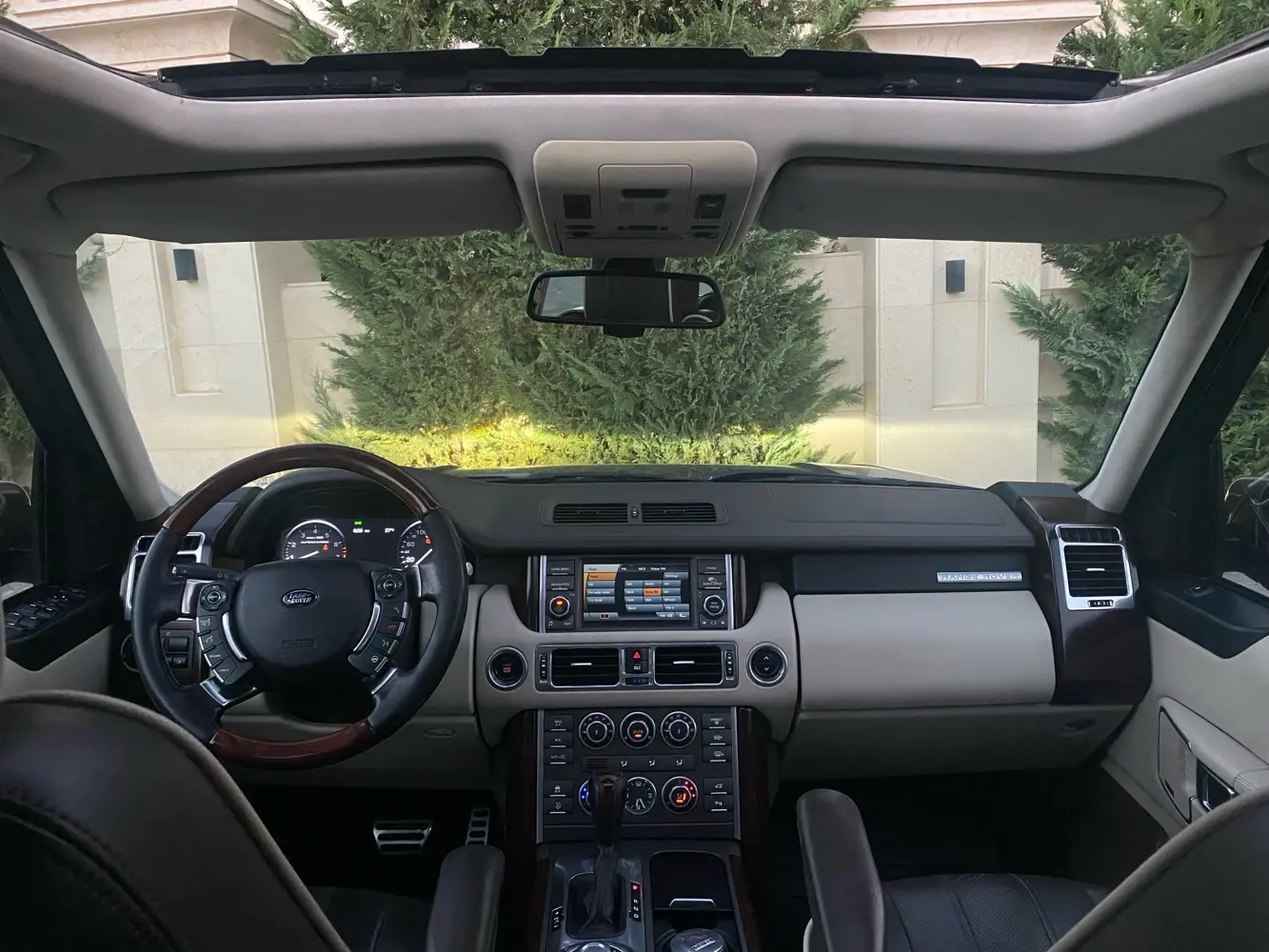 ‏Range rover vouge 2010 supercharger ‏ ‎‏كاش او بدل ع بكب ديز